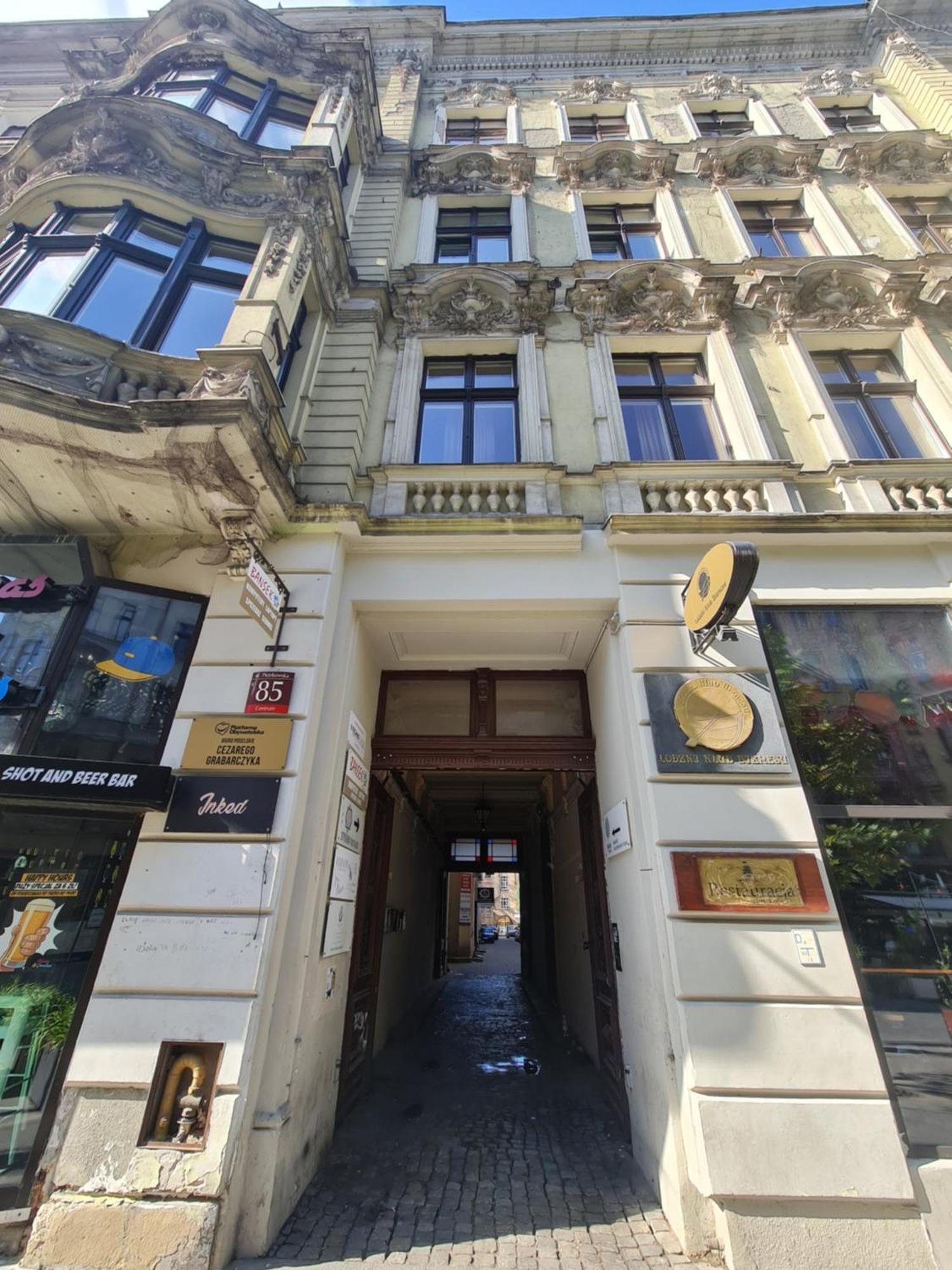 Apartment In The Strict City Centre 우치 외부 사진