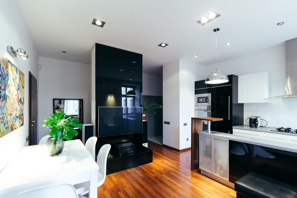 Apartment In The Strict City Centre 우치 외부 사진