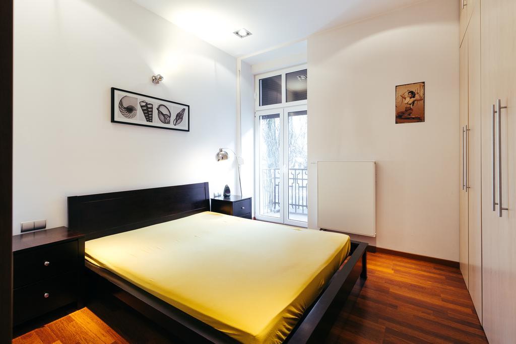 Apartment In The Strict City Centre 우치 외부 사진